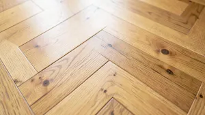 panele podłogowe drewniane jodełka