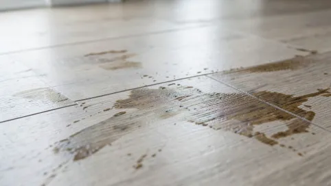 smugi na panelach laminowanych