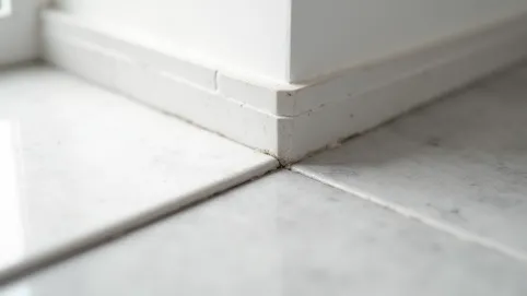 jak zniwelować różnicę poziomów między płytkami a panelami