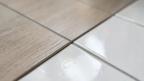 łączenie paneli laminowanych z płytkami