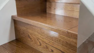 nakładki na schody z paneli winylowych